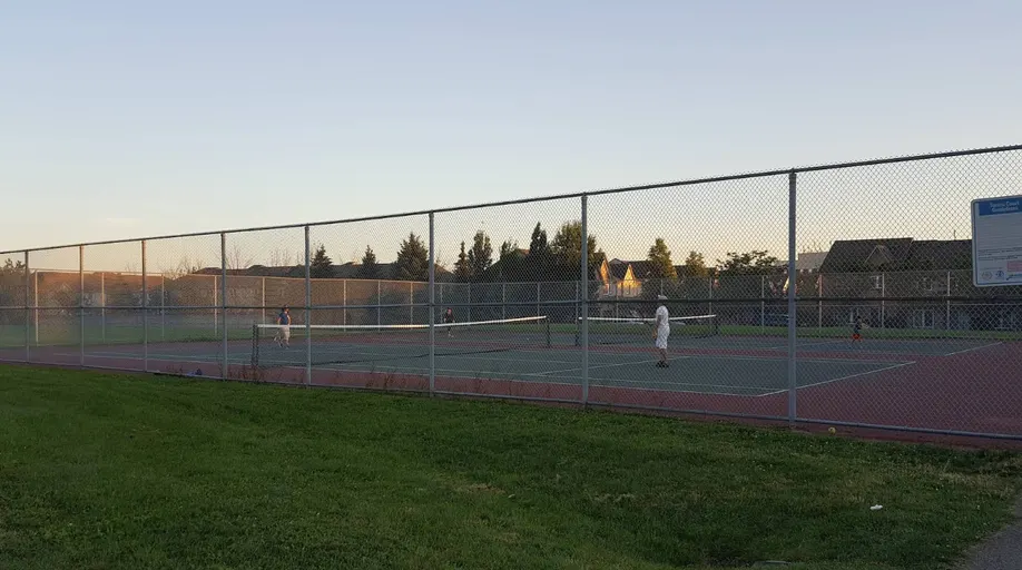 An Image of Tennis Courts at Four Winds Hollow Park in Mississauga