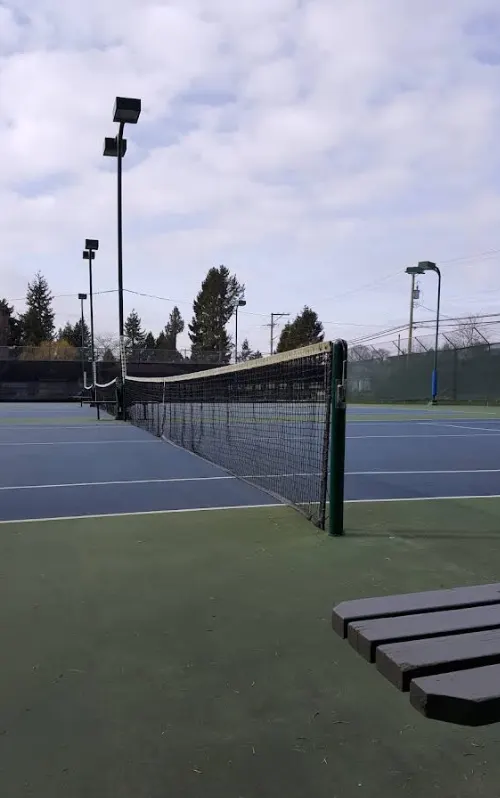 An Image of Tennis Courts at White Rock Tennis Club in White Rock