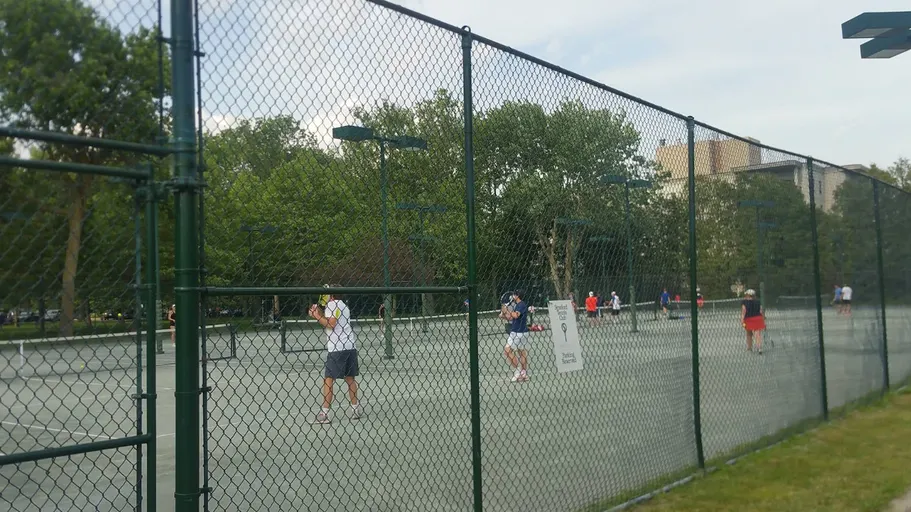 An Image of Tennis Courts at Stratford Tennis Club in Stratford