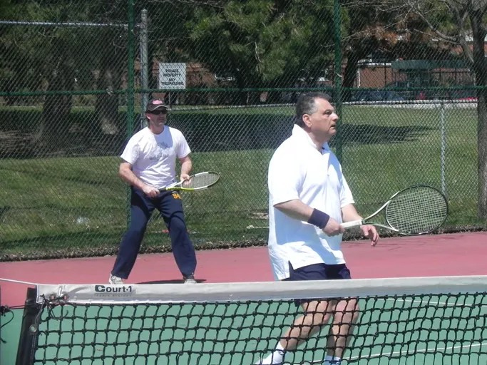 An Image of Tennis Courts at Silverthorn Tennis Club in Toronto