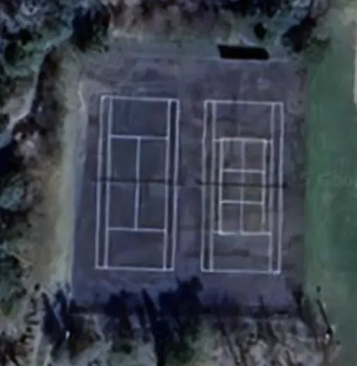 An Image of Tennis Courts at South Neebing Community Center in Thunder Bay