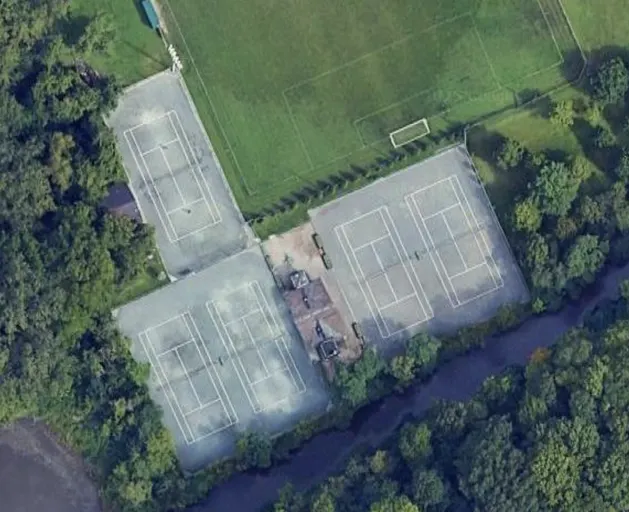 An Image of Tennis Courts at HJR Tennis School & Tennis Club in London