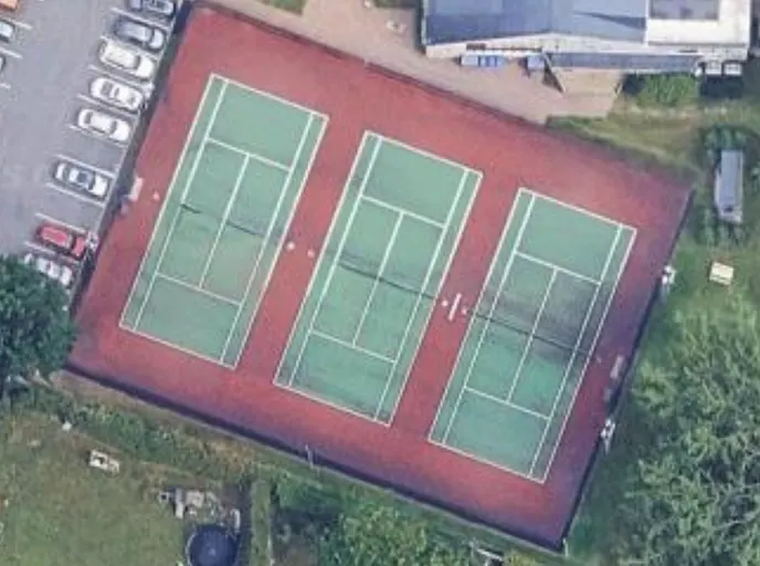 An Image of Tennis Courts at Parc Beauvais in Sainte-Catherine