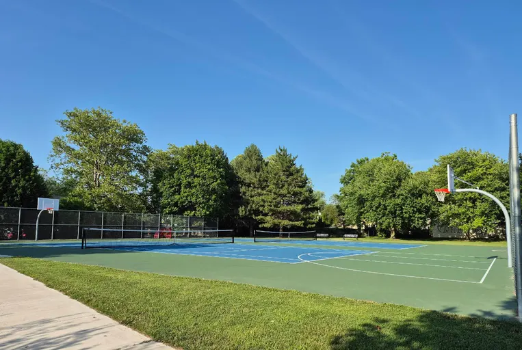 An Image of Tennis Courts at St Patrick's Park in St. Catharines