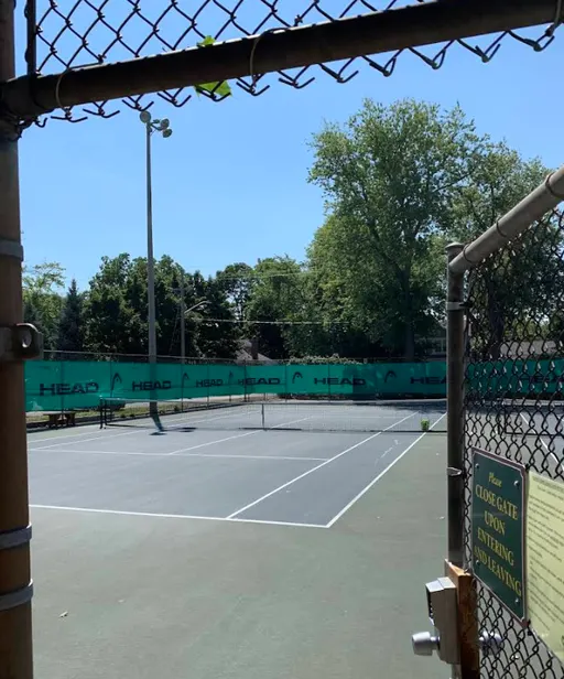 Tennis in Oakville