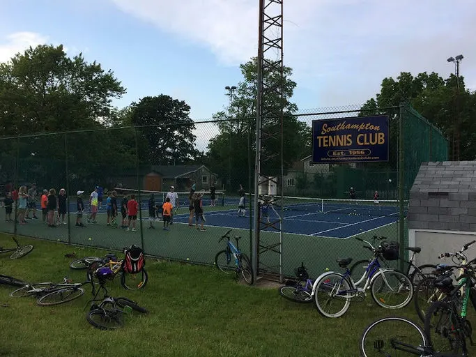 An Image of Tennis Courts at Southampton Tennis Club-Beach in Southampton