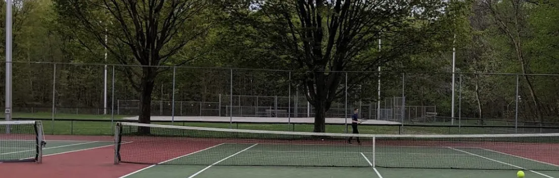 An Image of Tennis Courts at Parc Saint-Édouard in Laval