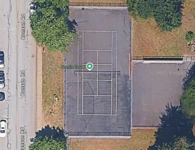 An Image of Tennis Courts at Sommerset Park in Pitt Meadows