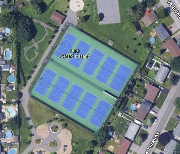 An Image of Tennis Courts at Ligue de Tennis de Mascouche in Mascouche