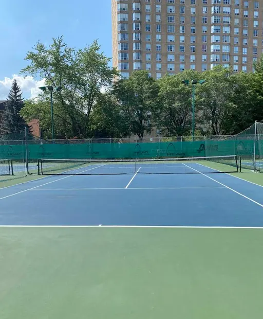 An Image of Tennis Courts at Thorncliffe Park Tennis Club in Toronto