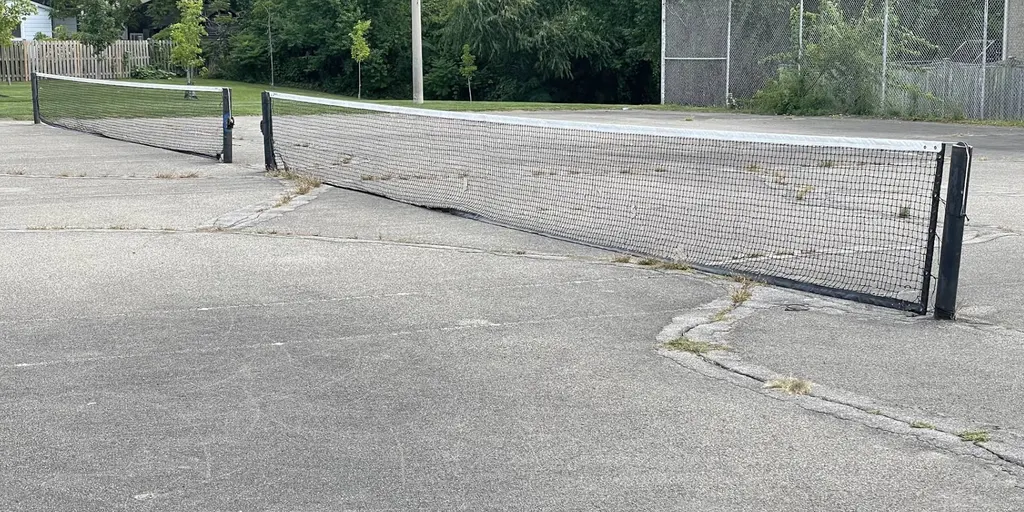 An Image of Tennis Courts at Port Dalhousie Lions Club in St. Catharines