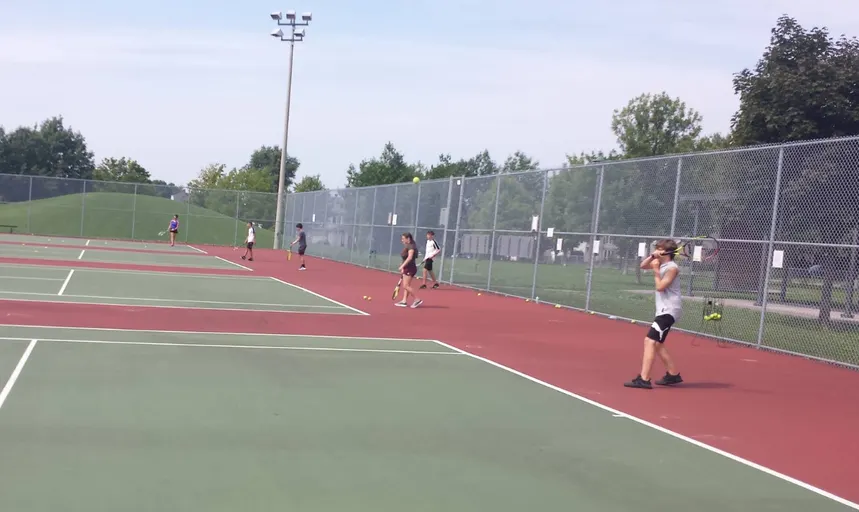 An Image of Tennis Courts at Royal Pierrefonds Junior Tennis Academy in Montreal
