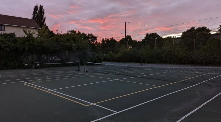 An Image of Tennis Courts at Chamberlain Park in Ottawa
