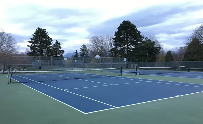 An Image of Tennis Courts at Trout Lake Tennis Courts in Vancouver
