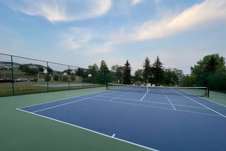 An Image of Tennis Courts at Rocky Ridge in Calgary