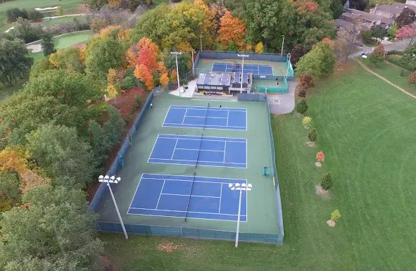 A picture representing the tennis lessons run by Gwendolen Park Tennis Club