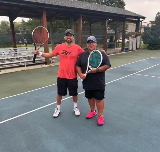 A picture representing the tennis lessons run by Glendale Tennis Club