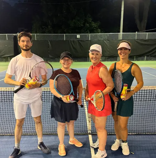 A picture representing the tennis lessons run by Moore Park Tennis Club