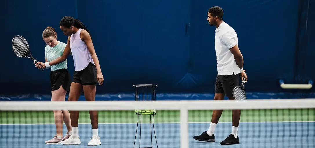 A picture representing the tennis lessons run by Barrie North Winter Tennis