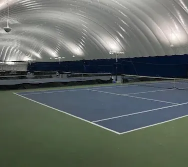 A picture representing the tennis lessons run by Royal City Tennis Club