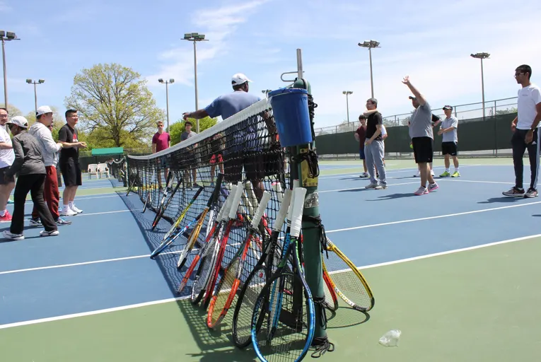 A picture representing the tennis lessons run by Unionville Tennis Club
