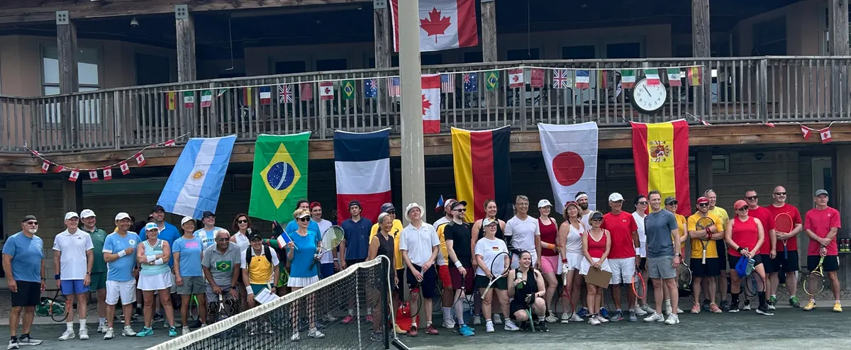 A picture representing the tennis lessons run by Hamilton Tennis Club