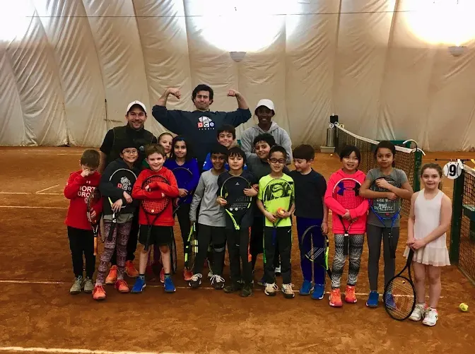 A picture representing the tennis lessons run by Toronto Tennis City