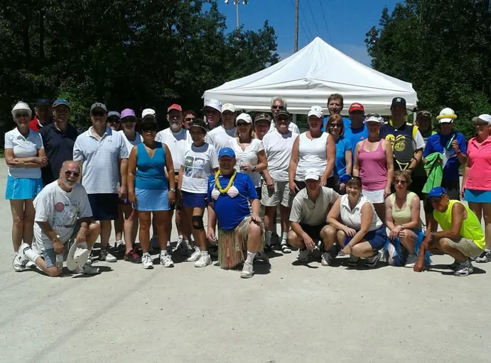 A picture representing the tennis lessons run by Midhurst Tennis Club