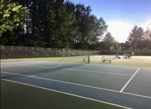 A picture representing the tennis lessons run by Club de Tennis de Beauport