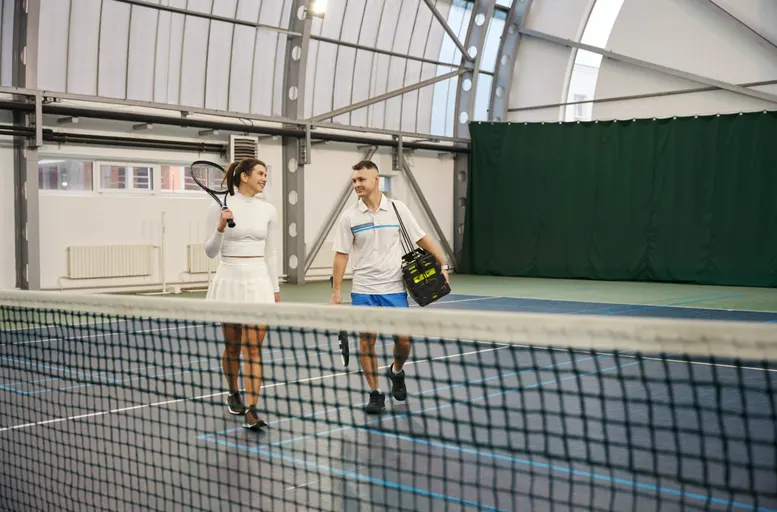 A picture representing the tennis lessons run by Eglinton Flats Winter Tennis Club