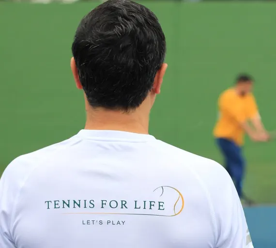 A picture representing the tennis lessons run by The Tennis Centre - Coquitlam