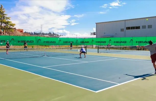 A picture representing the tennis lessons run by Saanich Tennis Club