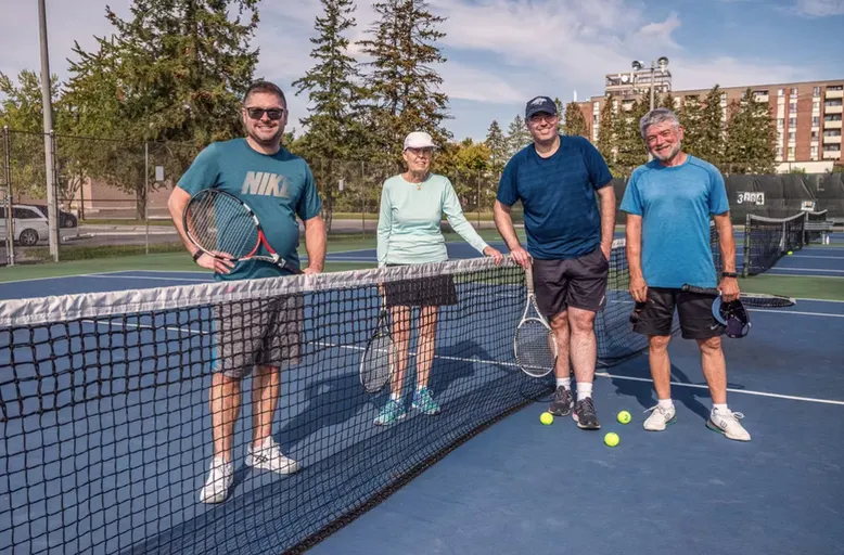 A picture representing the tennis lessons run by Blackburn Tennis Club