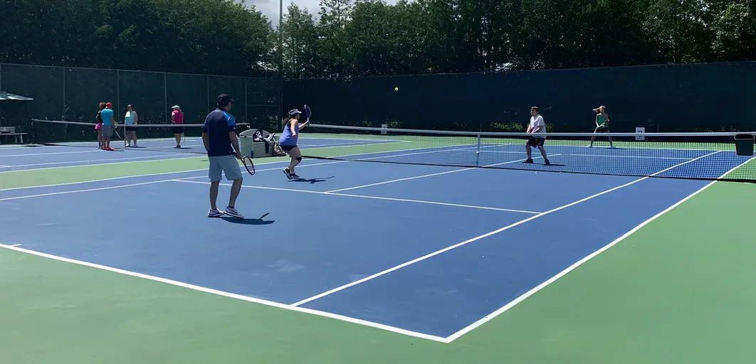 A picture representing the tennis lessons run by March Tennis Club