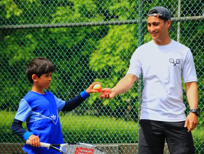 A picture representing the tennis lessons run by Summer Smash Tennis