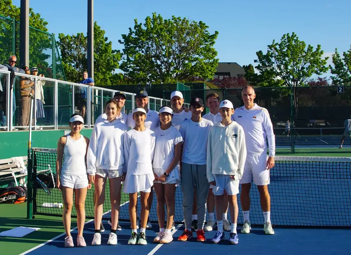 A picture representing the tennis lessons run by Jericho Tennis Club