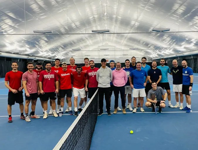 A picture representing the tennis lessons run by Académie de Tennis Momentum