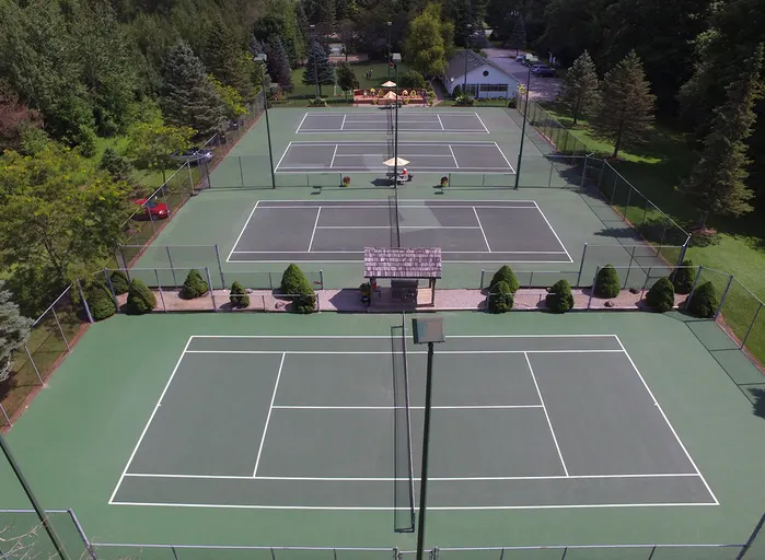 A picture representing the tennis lessons run by John Hatch Sports Camps