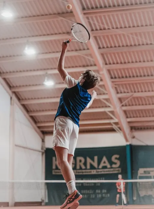A picture representing the tennis lessons run by Walnut Grove Tennis Club