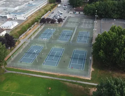 A picture representing the tennis lessons run by South Arm Community Centre