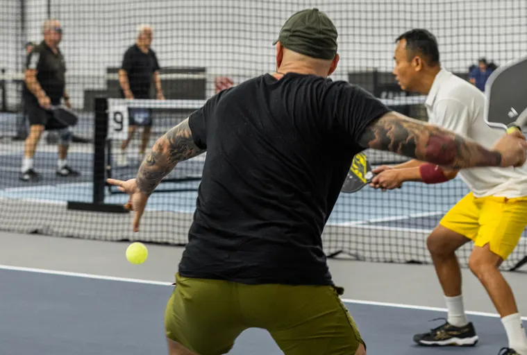 A picture representing the tennis lessons run by Club de Tennis Sani Sport Brossard