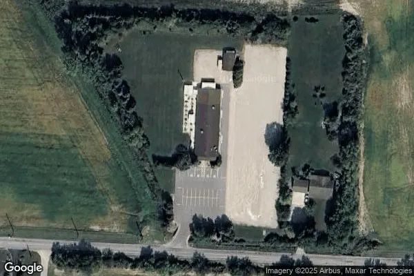 Tennis in AMA Tennis & Badminton Court