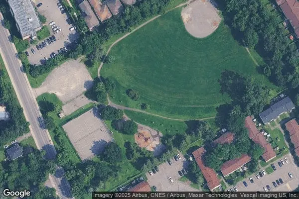 Tennis in Aladdin Park