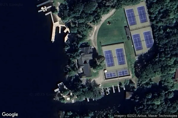 Tennis in Beaumaris Yacht Club
