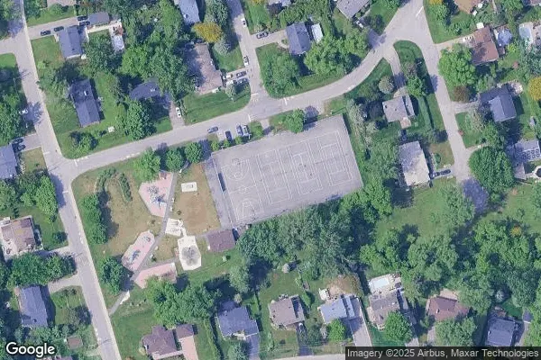 Tennis in Briarwood Park