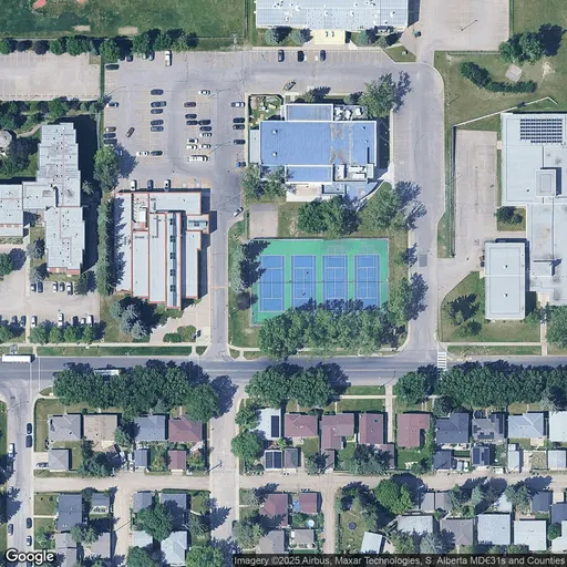 Tennis in Brentwood Tennis Court