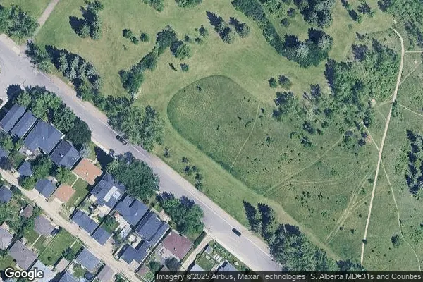 Tennis in Canmore Park