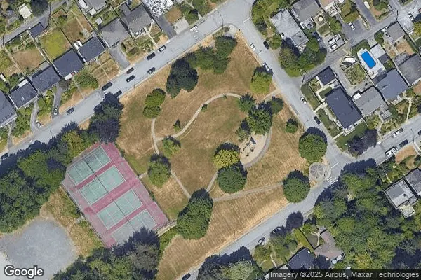 Tennis in Cloverly Park