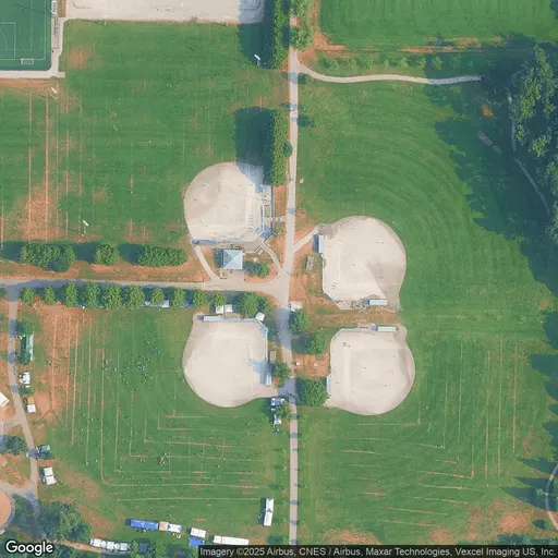 Tennis in Cloverdale Athletic Park