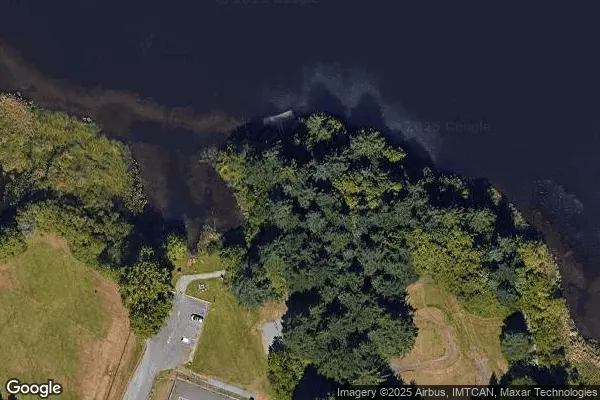 Tennis in Diver Lake Park